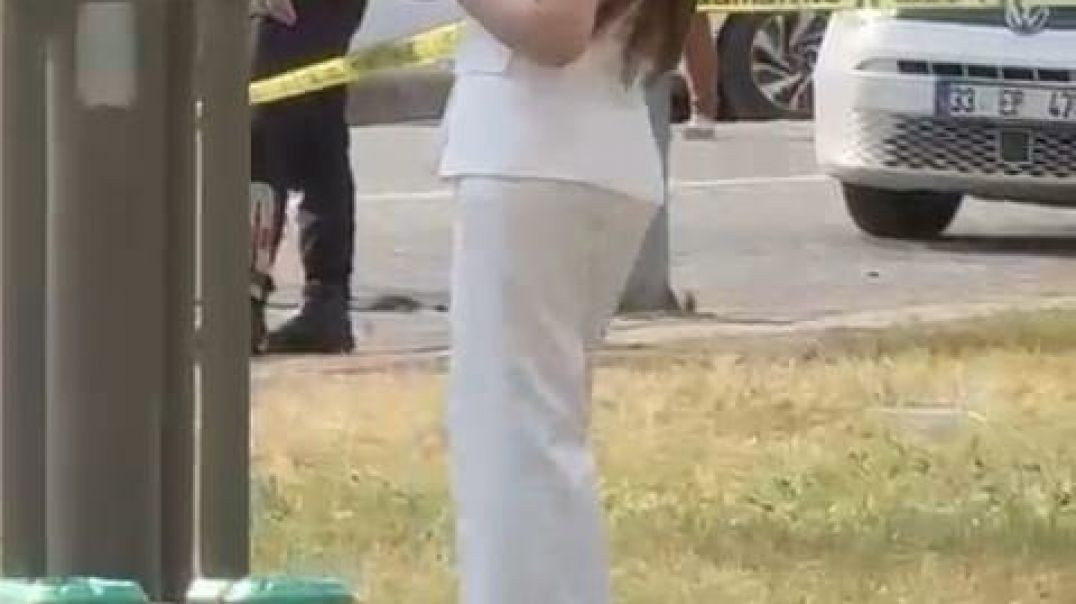 Adana'da eski sevgilisinin evlendiğini öğrenen kadın sokak ortasında kendini vurdu