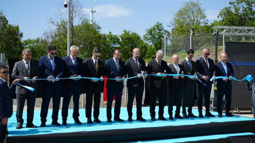 Bursa'da 167 bin haneye temiz enerji sağlayacak rüzgar santrali açıldı