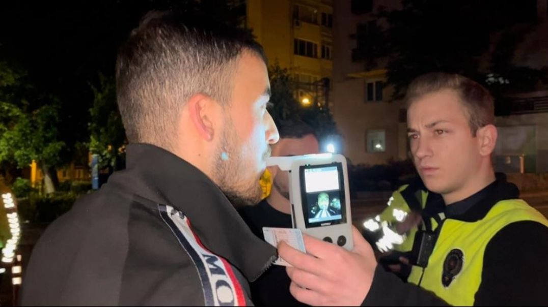 Bursa'da polisi görünce kaçan alkollü sürücü trafik kesilerek yakalandı