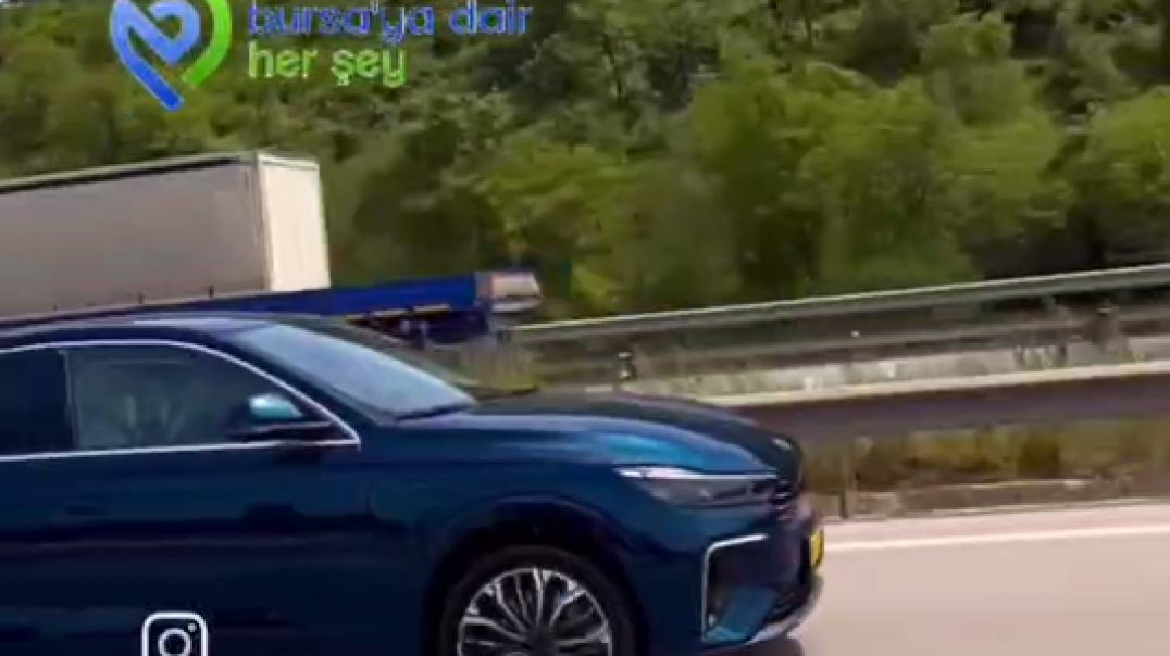 TOGG’un sedan modeli Bursa trafiğinde boy gösterdi