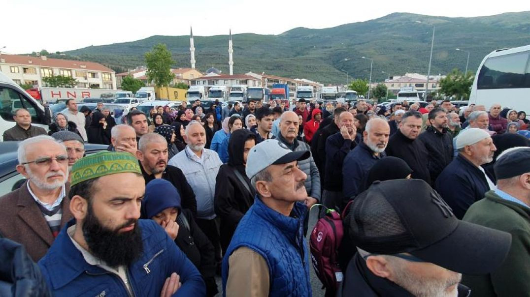 Gemlik’ten kutsal topraklara duygusal uğurlama: 47 hacı adayı dualarla yola çıktı