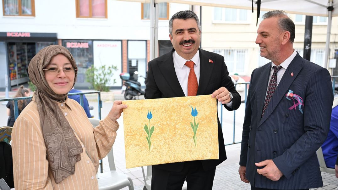 Yıldırım’da 600 yıllık geleneğe coşkulu kutlama: Erguvan Bayramı renkli görüntülere sahne oldu