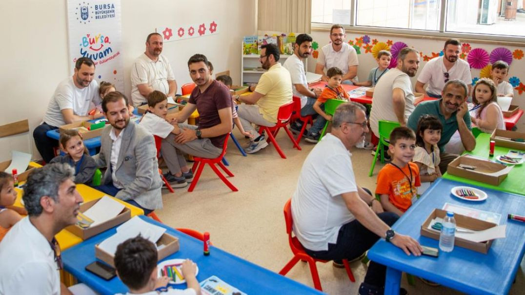 Bursa Yuvam’da miniklerden babalarına en güzel hediye