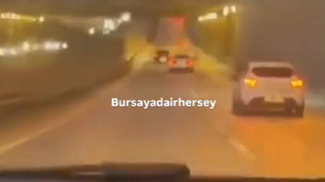 Bursa'da makas atarak ilerleyen sürücü zincirleme kazaya neden oldu