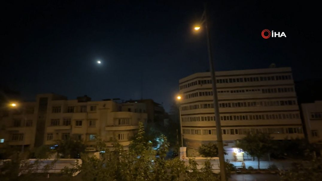 İsrail'den İran'a tehdit: "Füze atmaya devam ederse Tahran yanacak"