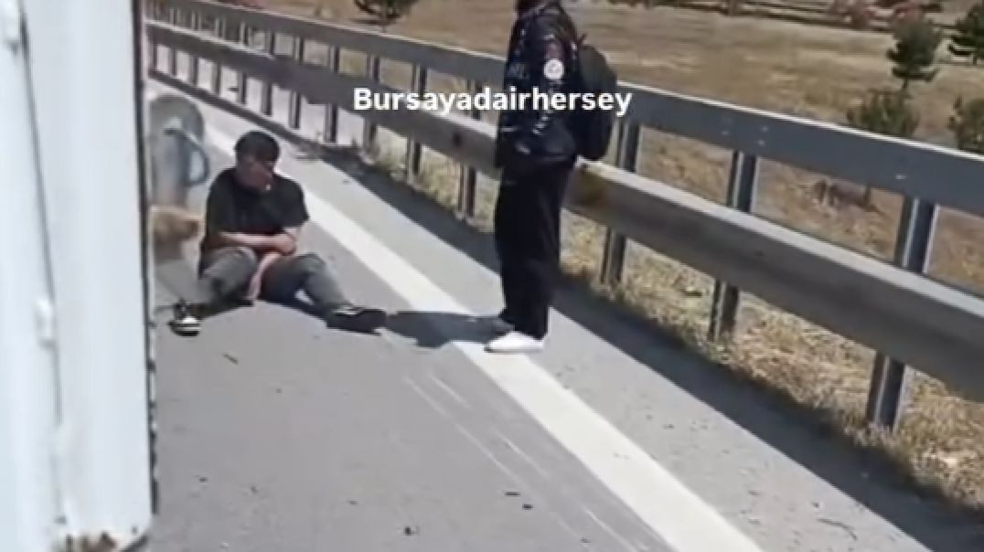 Bursa'da motosiklet kazasında yola savruldu: 1 yaralı