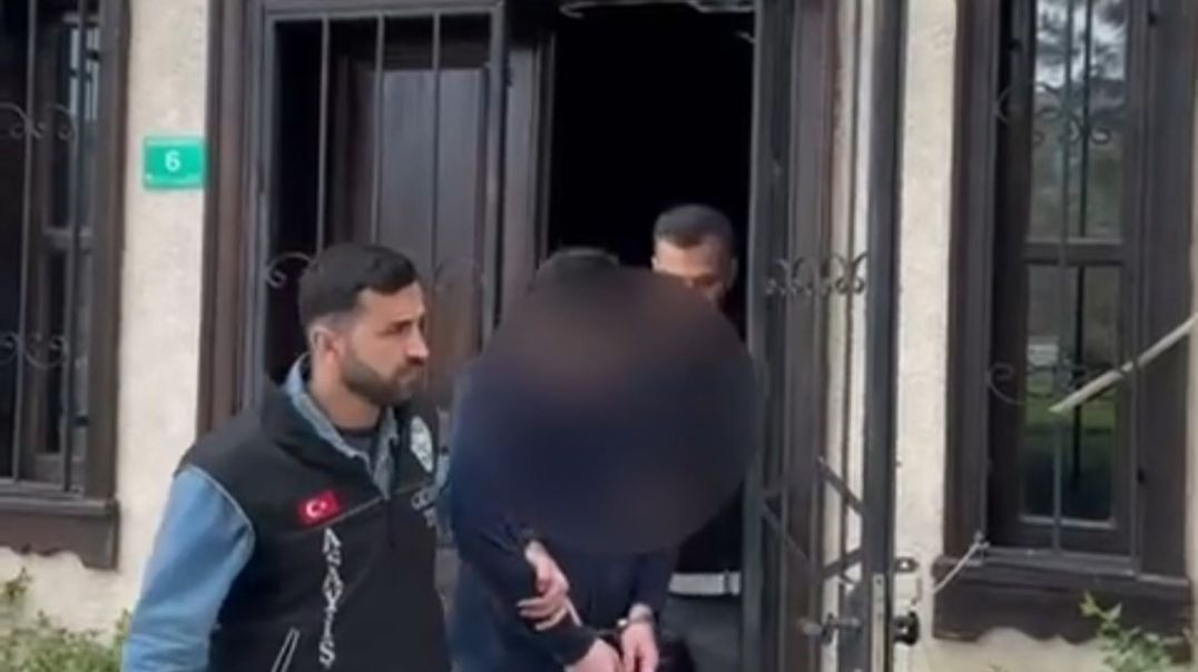 Bursa'da 18 ayrı suçtan ve hapis cezasıyla aranan şahıs pazarda yakalandı