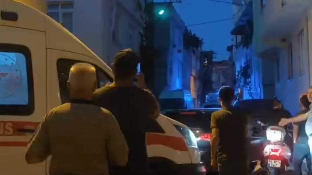 Bursa'da camdan sarkarak intihara kalkışan şahsı polis böyle kurardı