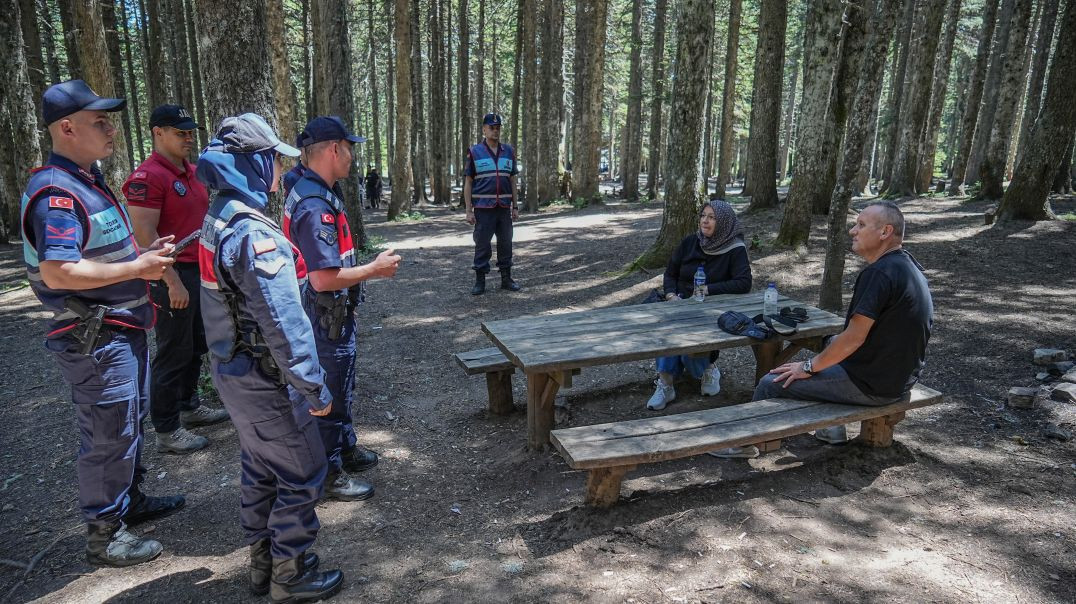 Jandarma, Uludağ ormanlarında gece gündüz motorize devriyede