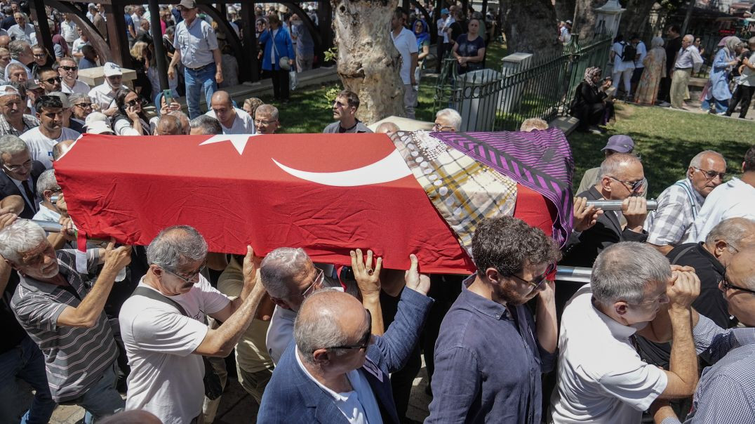Eski CHP Milletvekili Lale Karabıyık son yolculuğuna uğurlandı