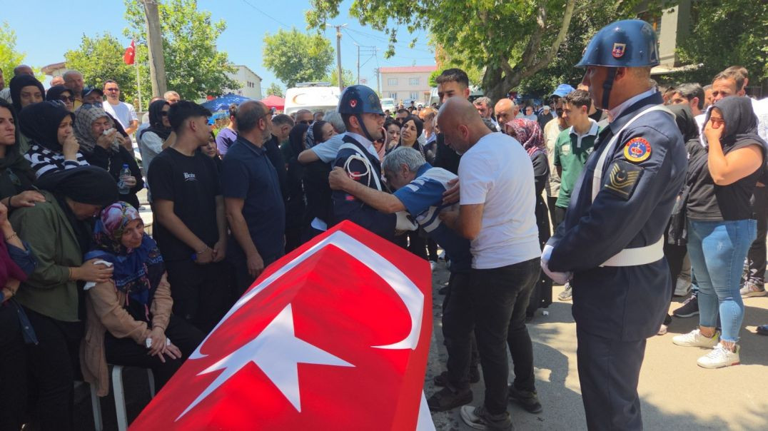 Yenişehir’de Görev Yapan Uzman Jandarma Ahmet Pola kolon kanserinden hayatını kaybetti