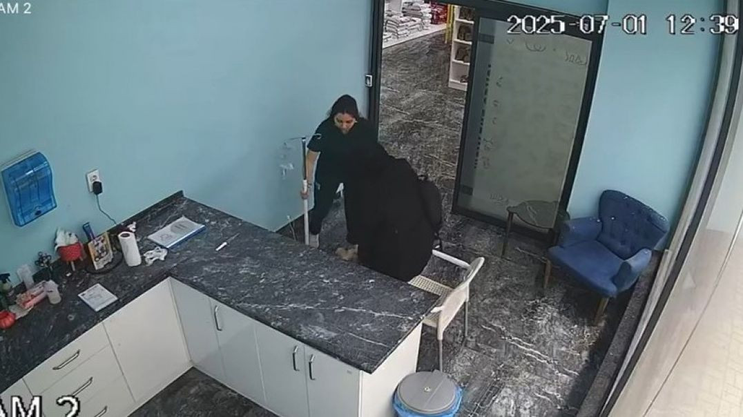 Bursa'da tedavi gören köpeği deprem sırasında yalnız bırakmadı