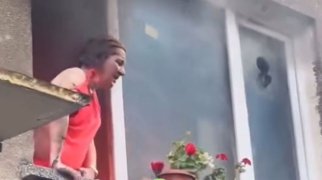 Bursa'da  yangında şoka giren kadın alevlerin içinde mahsur kaldı