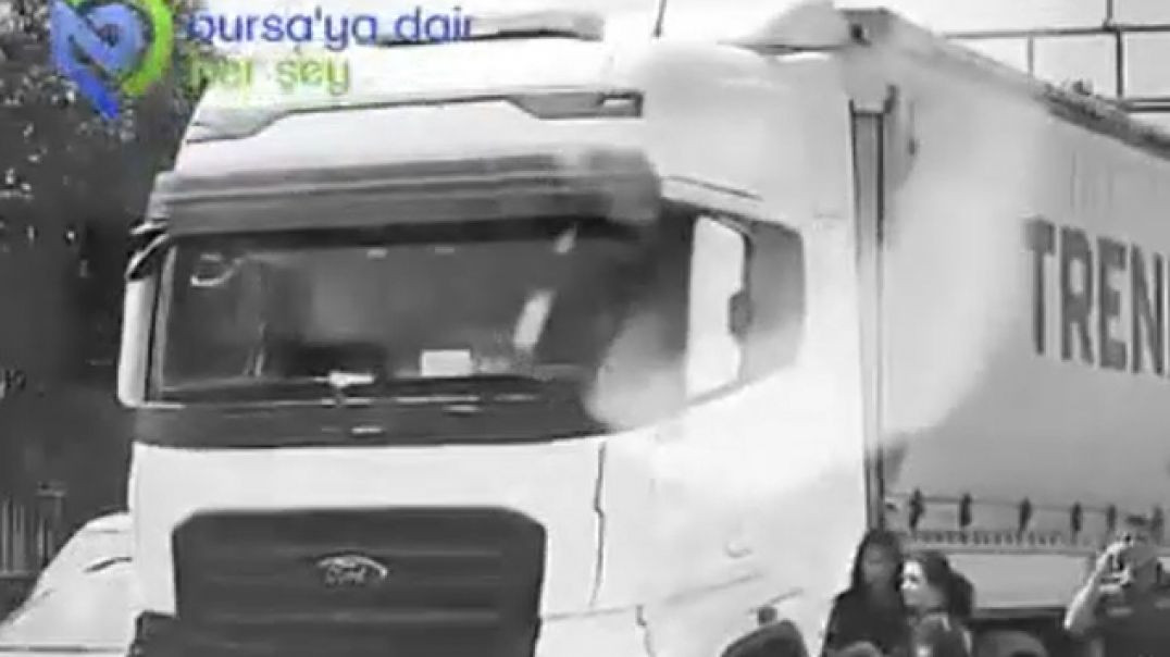 Bursa'da tırın çarptığı yaya hayatını kaybetti