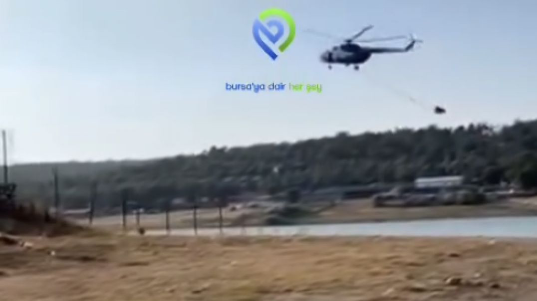 Helikopterde korku dolu anlar: Yangına müdahale ederken yüksek gerilim tellerine takıldı!