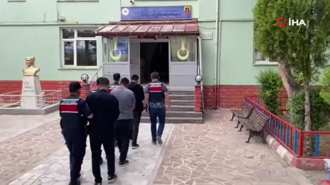 Jandarma'dan FETÖ'ye darbe: Son 2 haftada 50 şüpheli yakalandı!