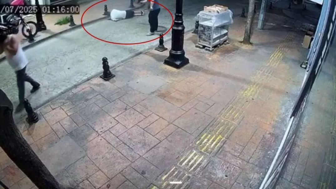 Amca dehşeti kamerada: Yeğenini kurşun yağdırarak öldürdü!